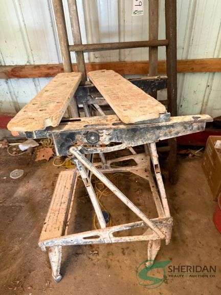 Wooden extension ladder and clamp bench