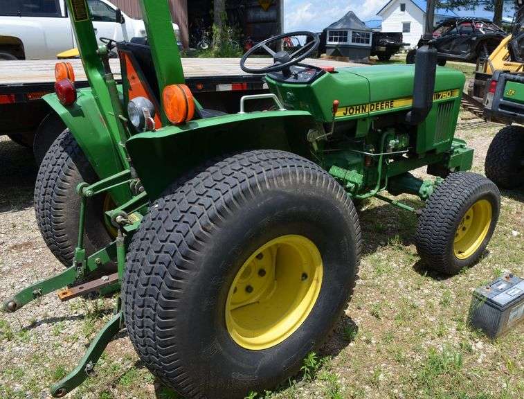 John Deere 750 Tractor