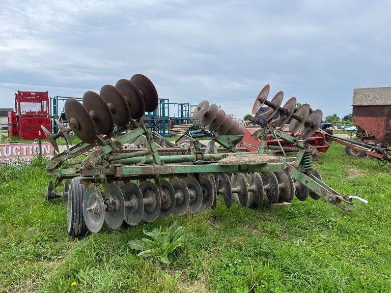 John Deere disc, row:3