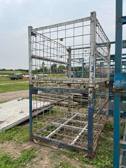 (2) Wire racks 84.5" L x 54" W x 49.5" H, row:4