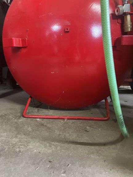 Air tank