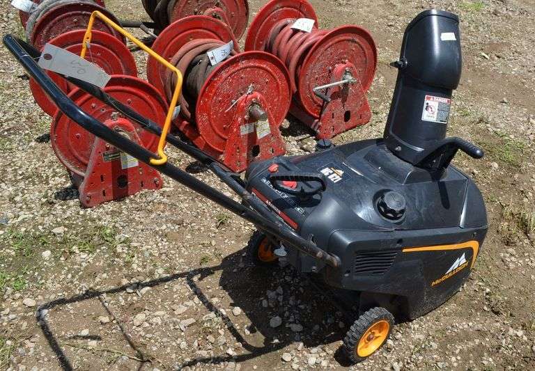 McCulloch MC621 Snow Blower Thrower image