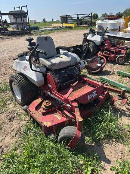 Lazer Z lawn mower, row:4