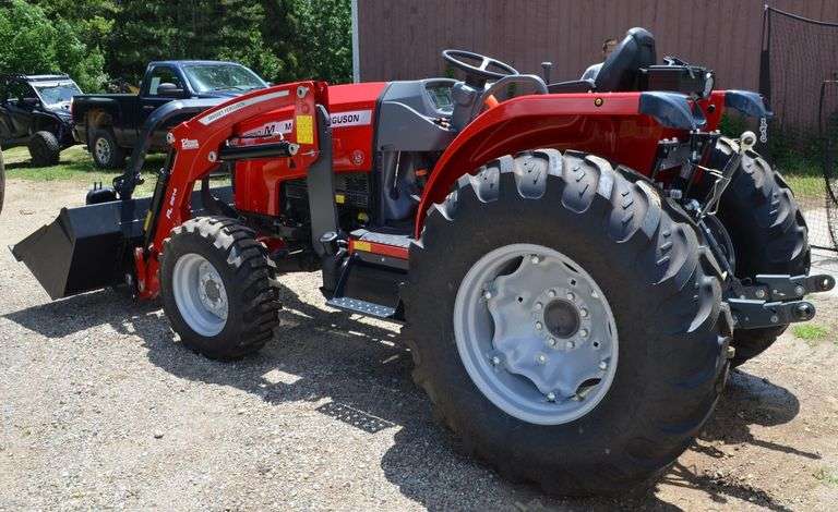 2023 Massey Ferguson 2850M Loader Tractor w/ Bucket