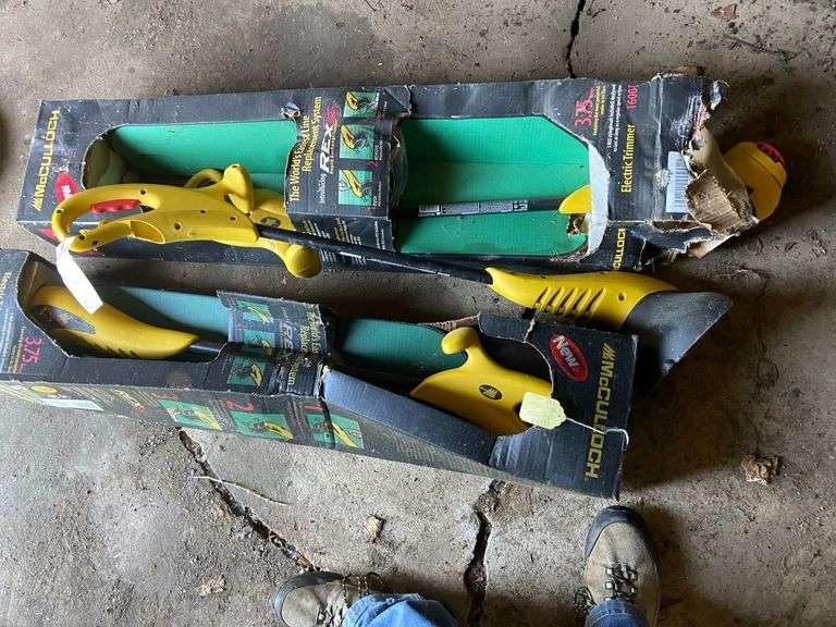 3 Electric weed whips
