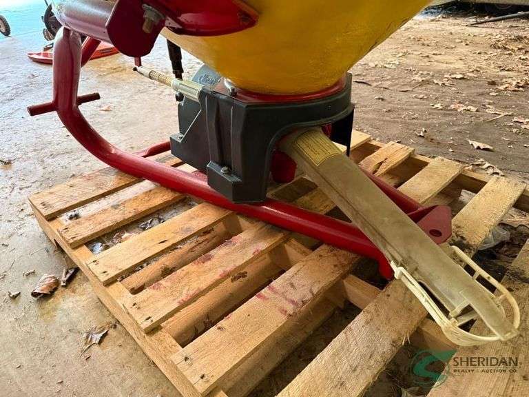 3 point hitch vicon fertilizer spreader