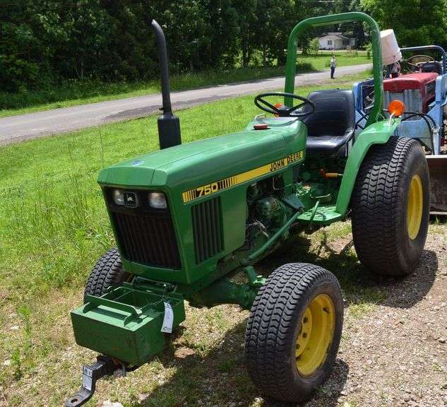 John Deere 750 Tractor