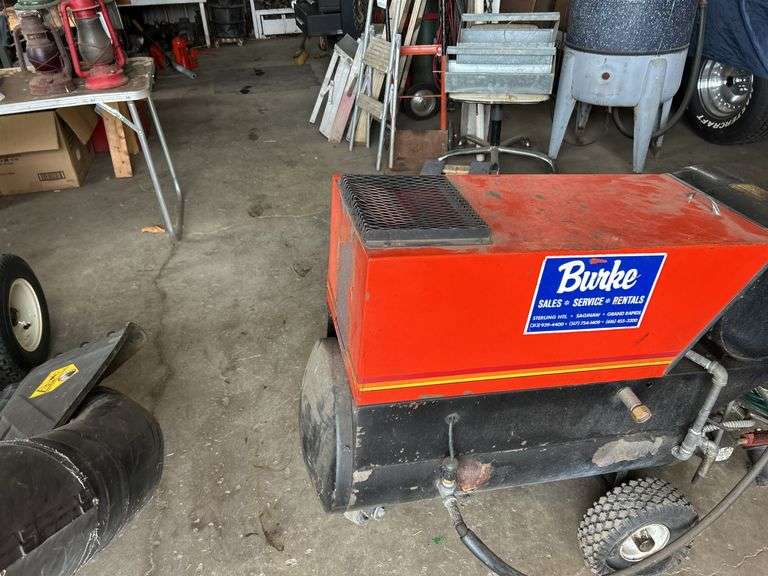 Burke Steam cleaner