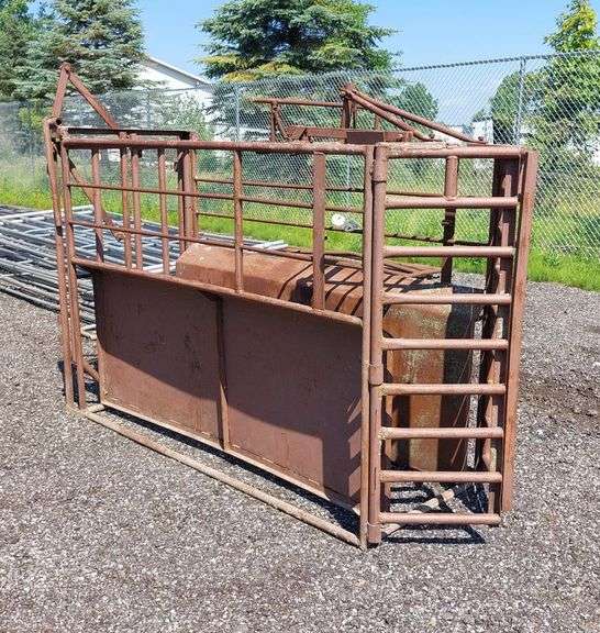 Manual Livestock Chute