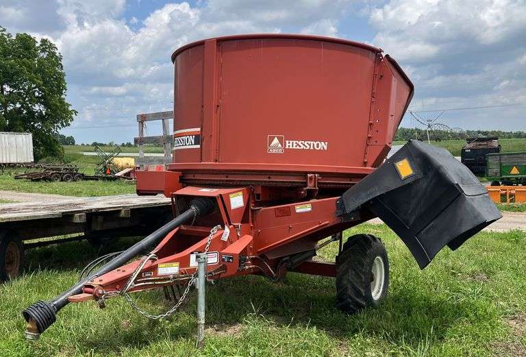 Hesston Bale Processor BP-25, row:2