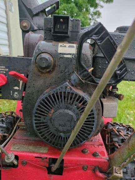 Toro snow blower; running status unknown