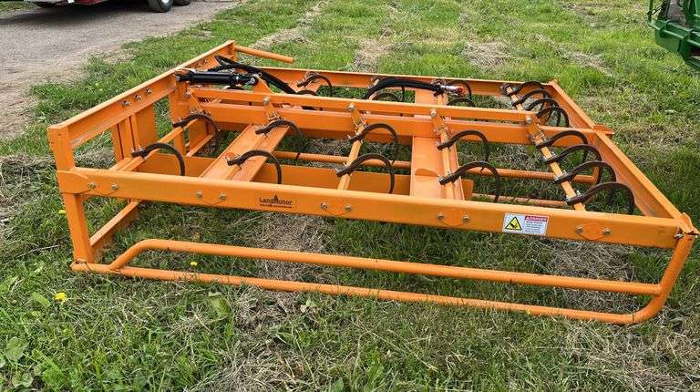 Land Honor Accumulator Grappler 10 bale, row:2