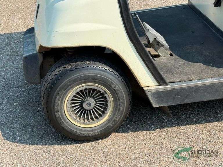 Yamaha gas golf cart