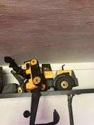 Kid play trucks