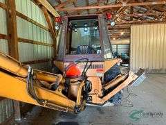 Case 480F Backhoe