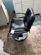 Salon chair