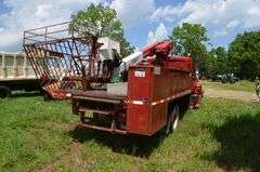 2002 International 4300 Sky Hoist Truck