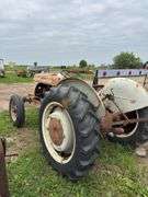 1940 Ford 9N tractor, K, row:4
