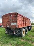 1976 International Grain Truck, K & M, row:1