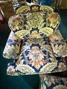 2 Chairs 1 foot rest