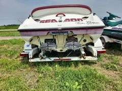 Jet Boat Sea-Doo Challenger 1800, row:2