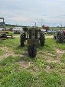JD 40 Tractor, serial # 63521, motor is stuck; Row 3