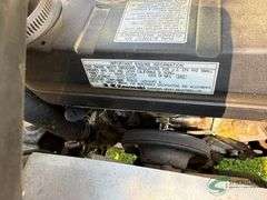 John Deere 2500A Greens Mower gas showing 2831 hours