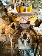 Massey-Ferguson 2135 Turf Special showing 7522 hours gas
