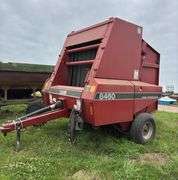 Case 8460 Round Baler, M, row:3