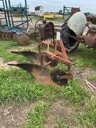 Dearborn 2 bottom 3 pt. 14" plow, row:4
