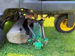 John Deere 2500 Greens Mower gas