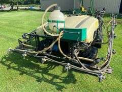John Deere 1800 boom sprayer 20 ft 200 gallon