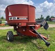 Hesston Bale Processor BP-25, row:2
