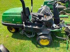 John Deere 2500 diesel parts machine