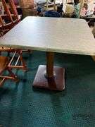 1 table 4 chairs