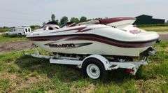 Jet Boat Sea-Doo Challenger 1800, row:2