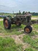 JD 40 Tractor, serial # 63521, motor is stuck; Row 3