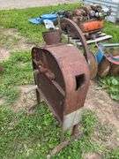 McCormick-Deering corn sheller, row:4