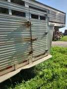 2003 Barrett livestock trailer 24', row:1