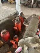 Hydraulic Jack and jack stands