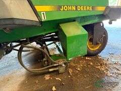 John Deere 2243 Mower gas showing 1561 hours