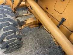 Case 480F Backhoe