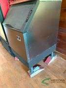 Ice maker