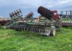 John Deere disc, row:3