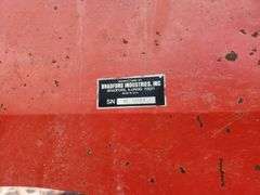 350 Bushel gravity wagon with 10 ton running gear, row:2