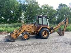 Case 480F Backhoe