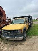 2001 Chevy GMT-400 Stake Truck, K, row:2