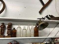 Miscellaneous decorations and items
