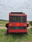 Case 8460 Round Baler, M, row:3