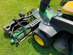 John Deere 2500 Greens Mower gas